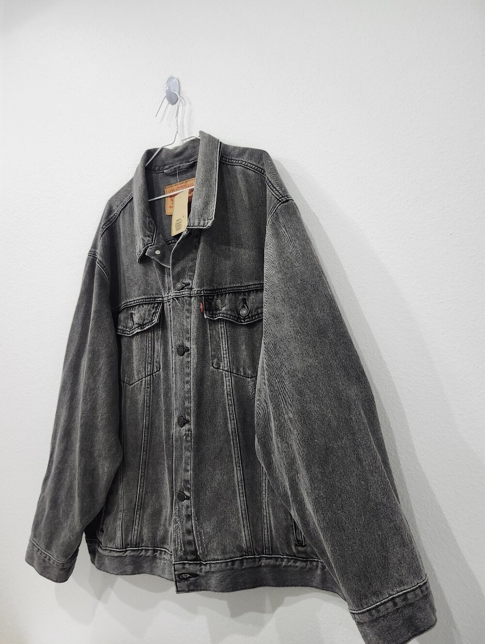 Levi's Men's 4XL Relaxed Denim Trucker Jacket Washed Black Gray New With Tags - Picture 2 of 9